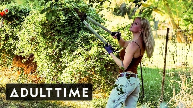 POV : Femme mariée baise son voisin en secret - Serene Siren