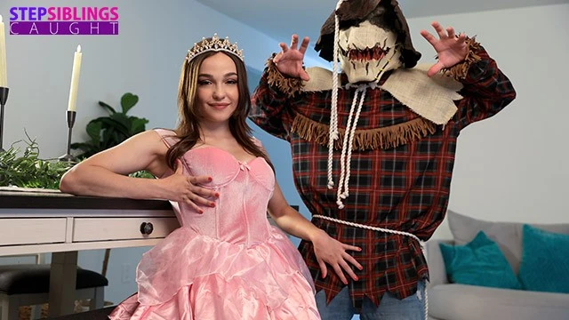 Rissa May baise son beau-frère Scarecrow pour un orgasme intense
